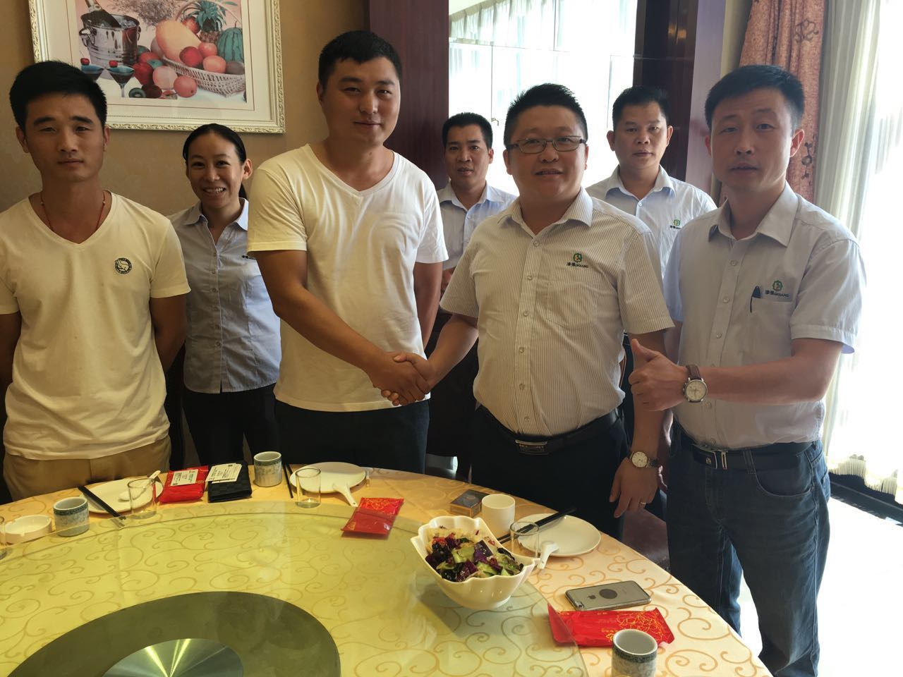 蜜桃视频在线视频化工蜜桃网站入口可看漆廠家河北石家莊走訪客戶